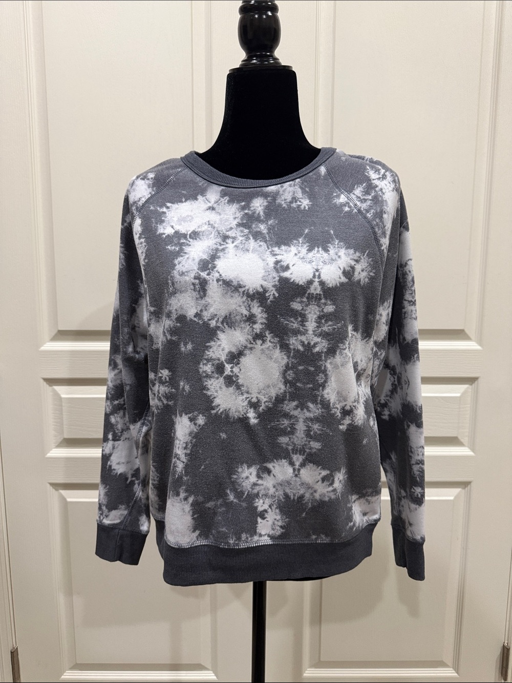 Gray & White Tie-Dye Crew Pullover